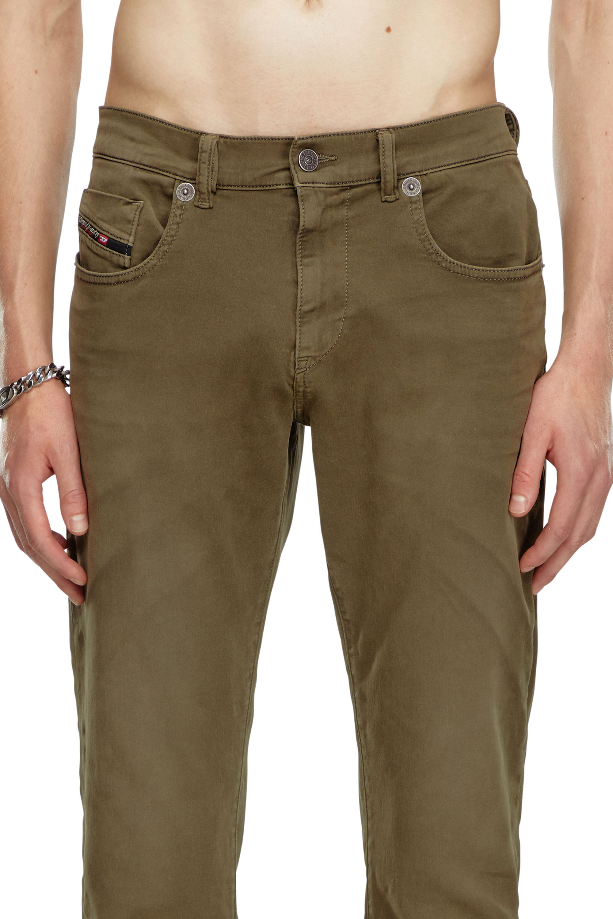 D-STRUKT-Z-NE 0670M Man: Slim Colored Jeans | Diesel