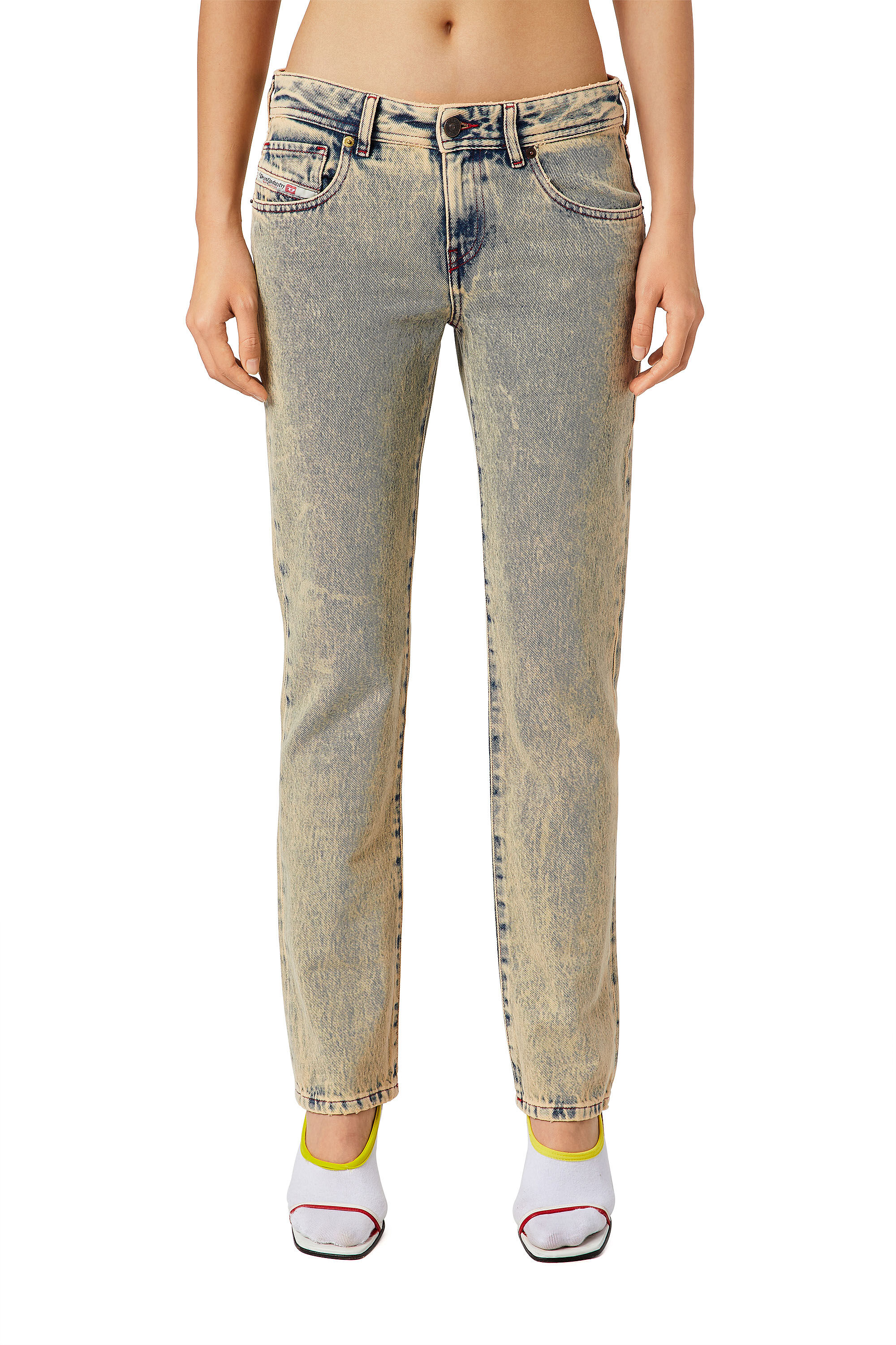 2002 09D34 Woman: Slim Colored Jeans | Diesel