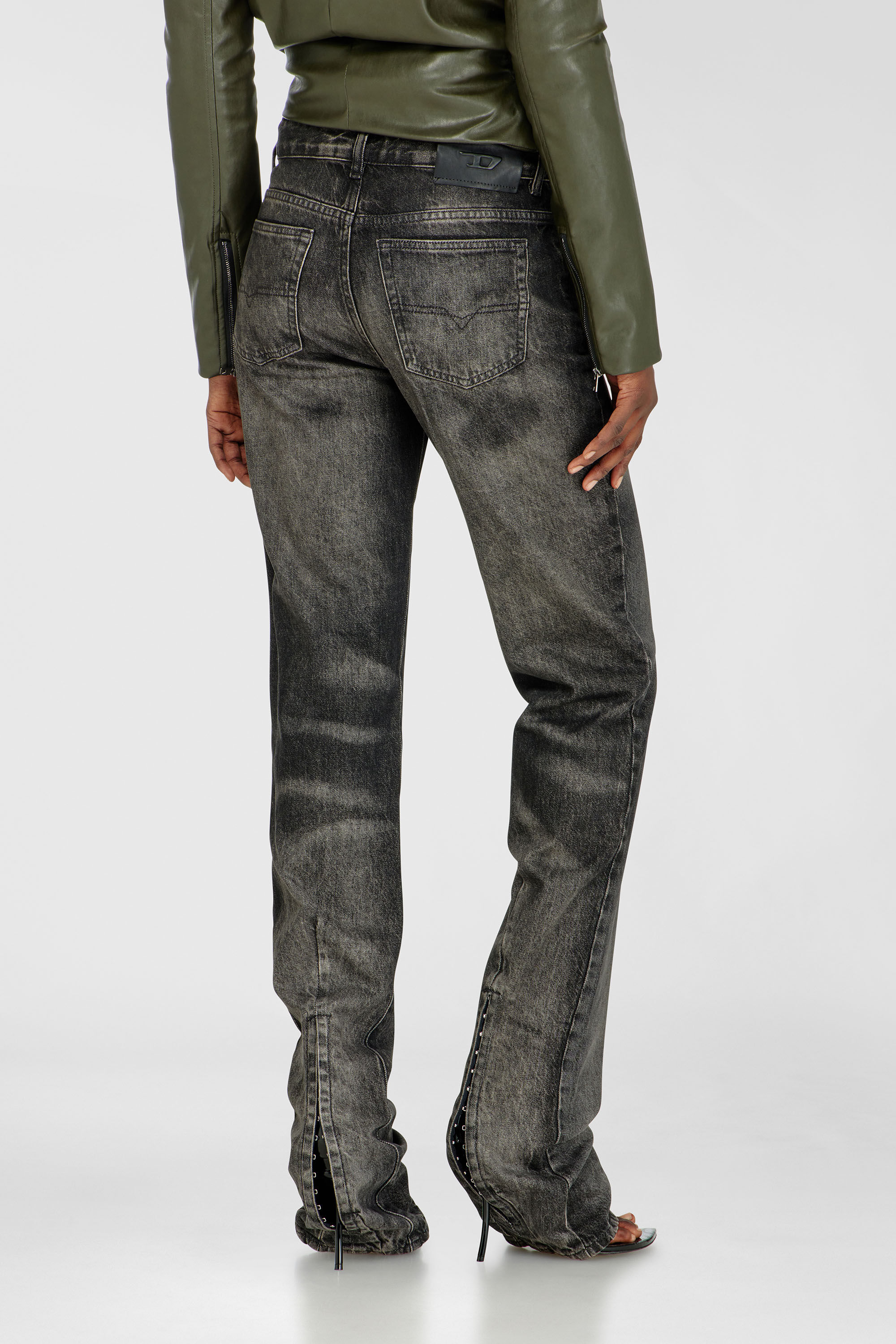Diesel - Woman's Regular Jeans D-Heel 09R33, Black/Dark grey - 5