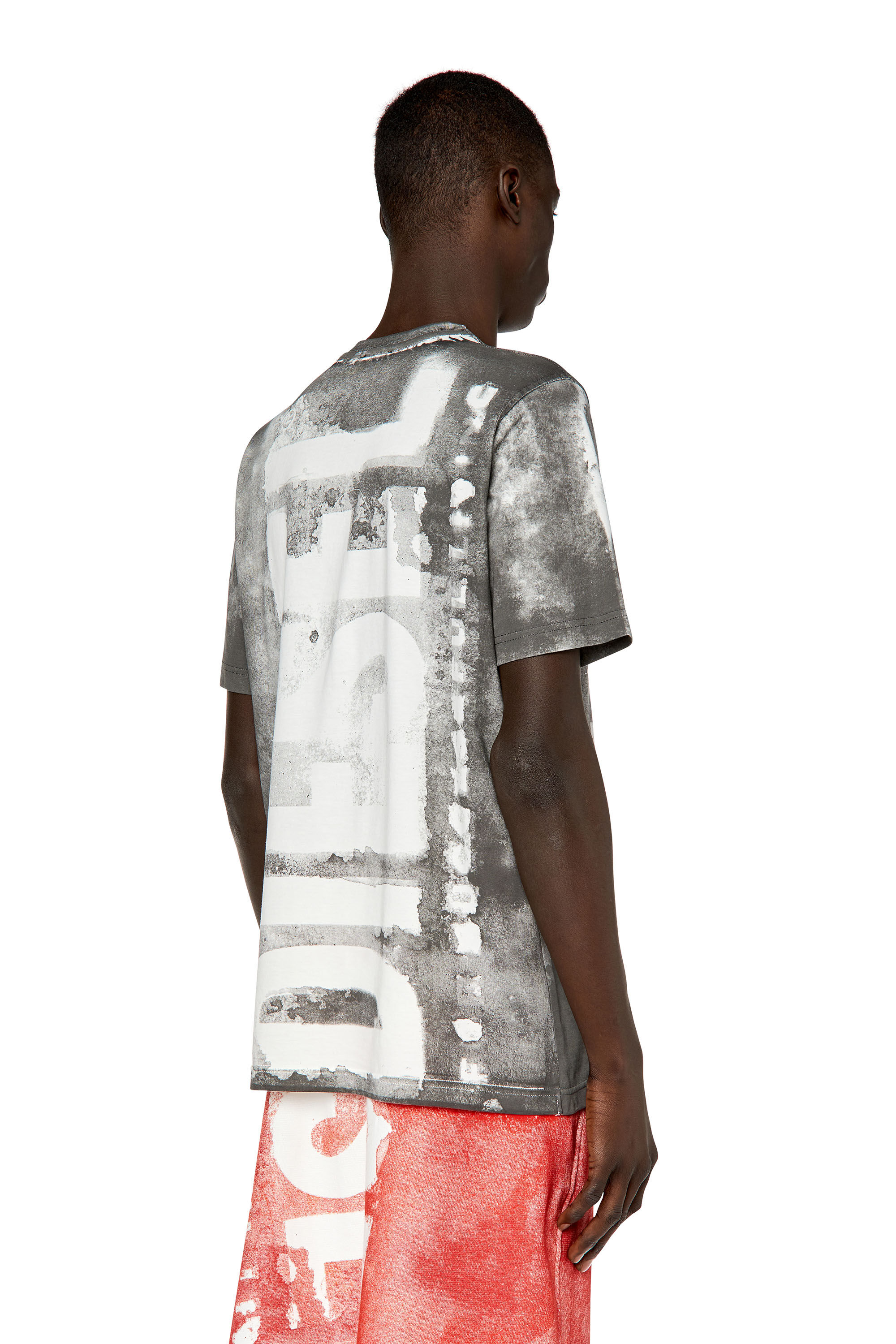 Diesel - T-JUST-G12, Man's T-shirt with bleeding logo in Grey - 4