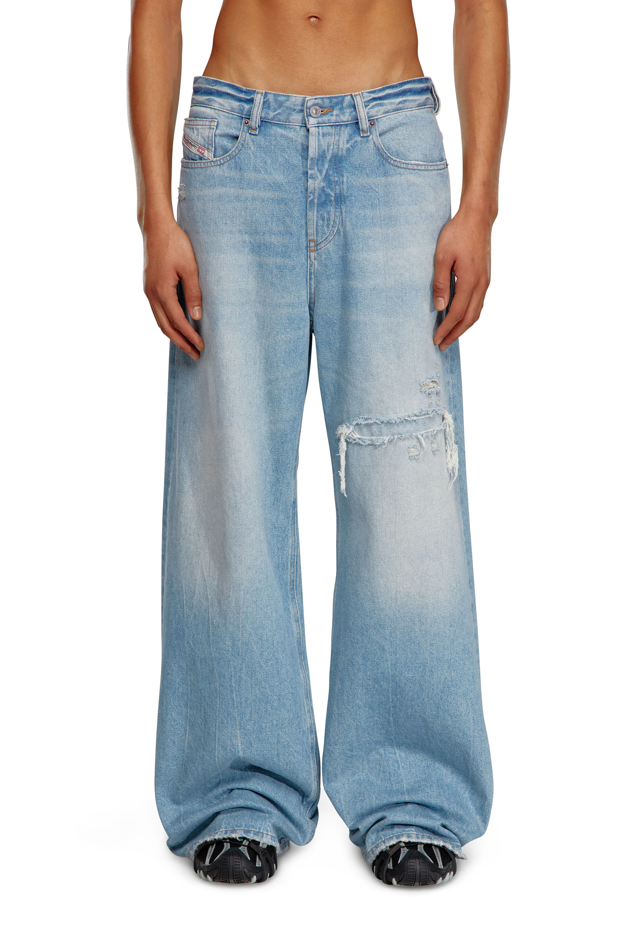 1996 D-Sire Women: Low waist, cargo Jeans, light blue | Diesel