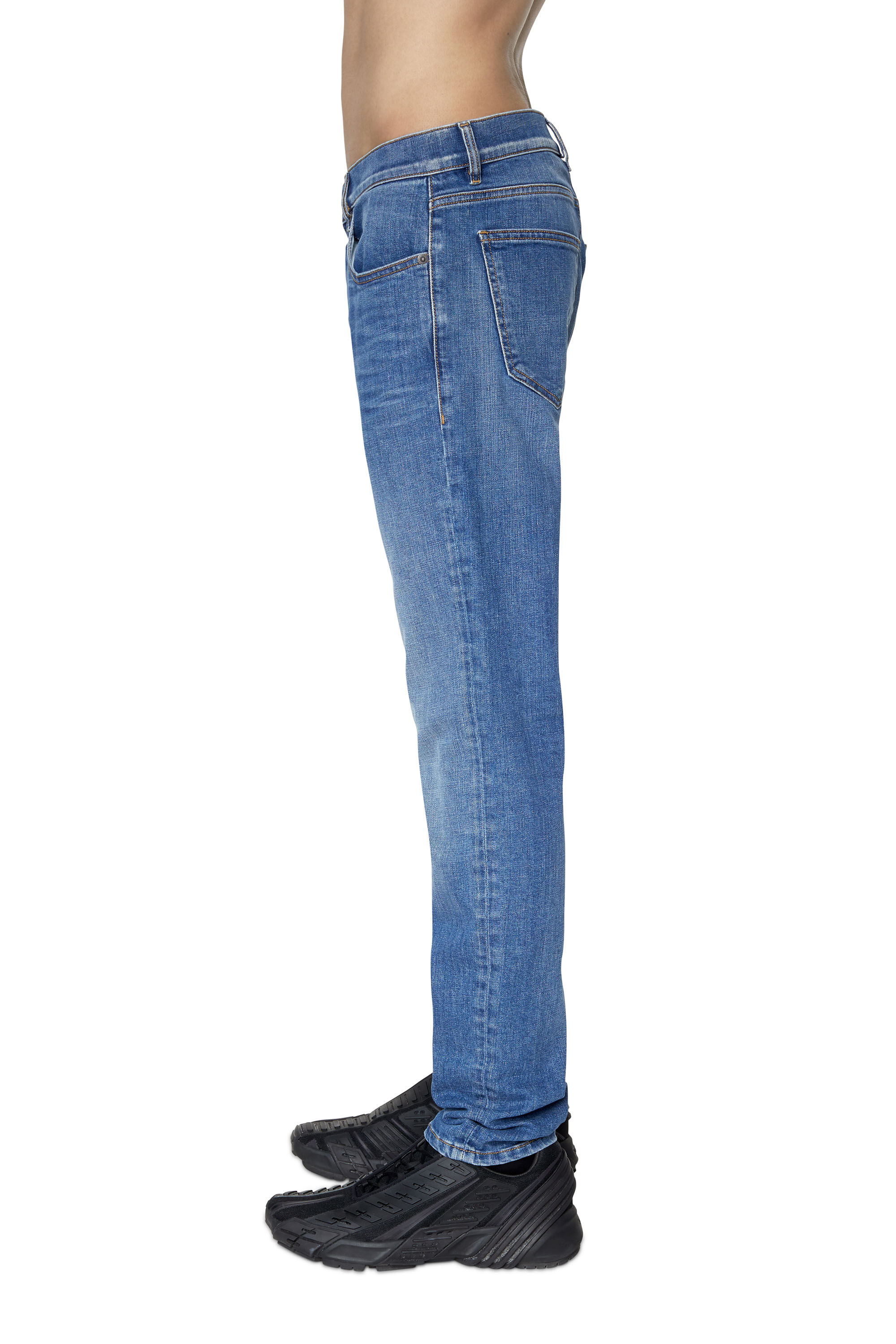 Diesel - 2019 D-STRUKT 09D47 Slim Jeans, Medium blue - Image 5