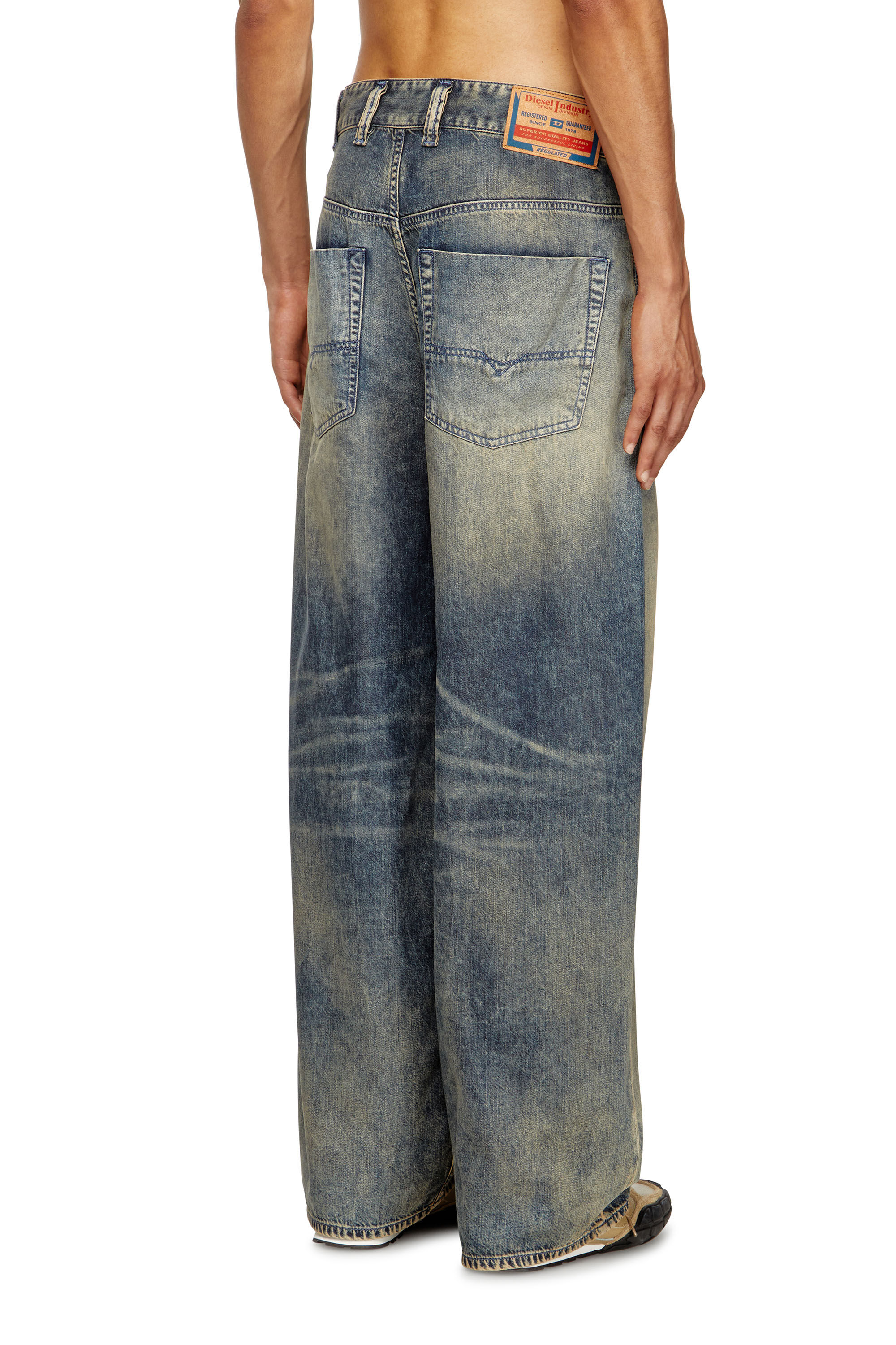 Diesel - Unisex's Relaxed Jeans 1997 D-Enim-M 0CEBB, Medium blue - 4
