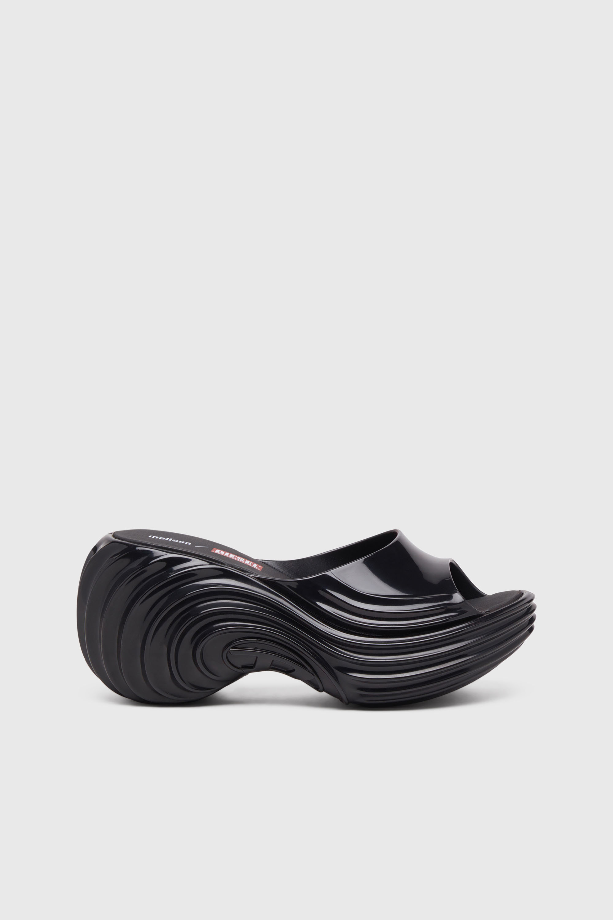 Platform mule in Melflex&reg;