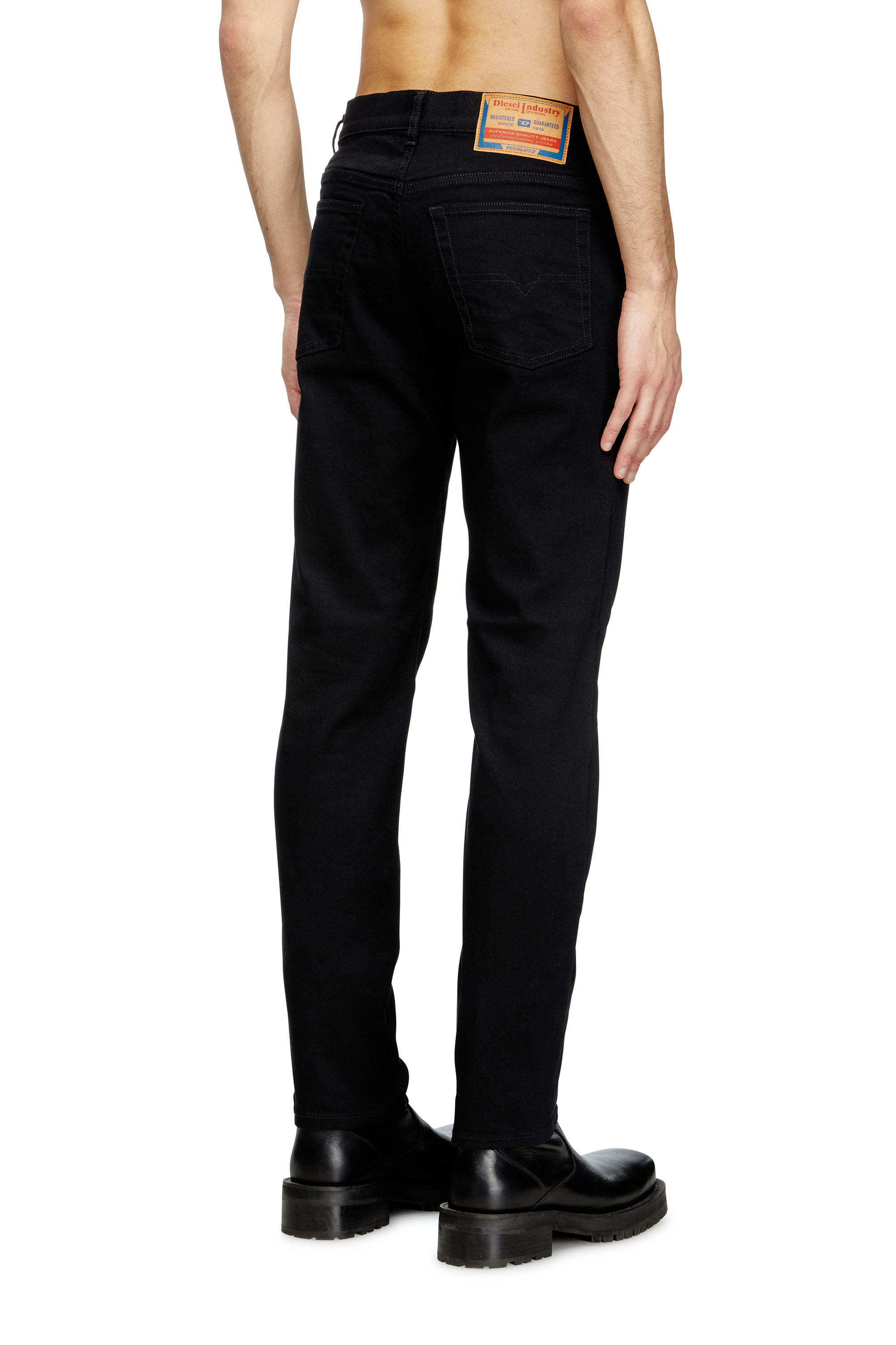 Diesel - 2023 D-Finitive 069YP Tapered Jeans, Black/Dark grey - Image 2