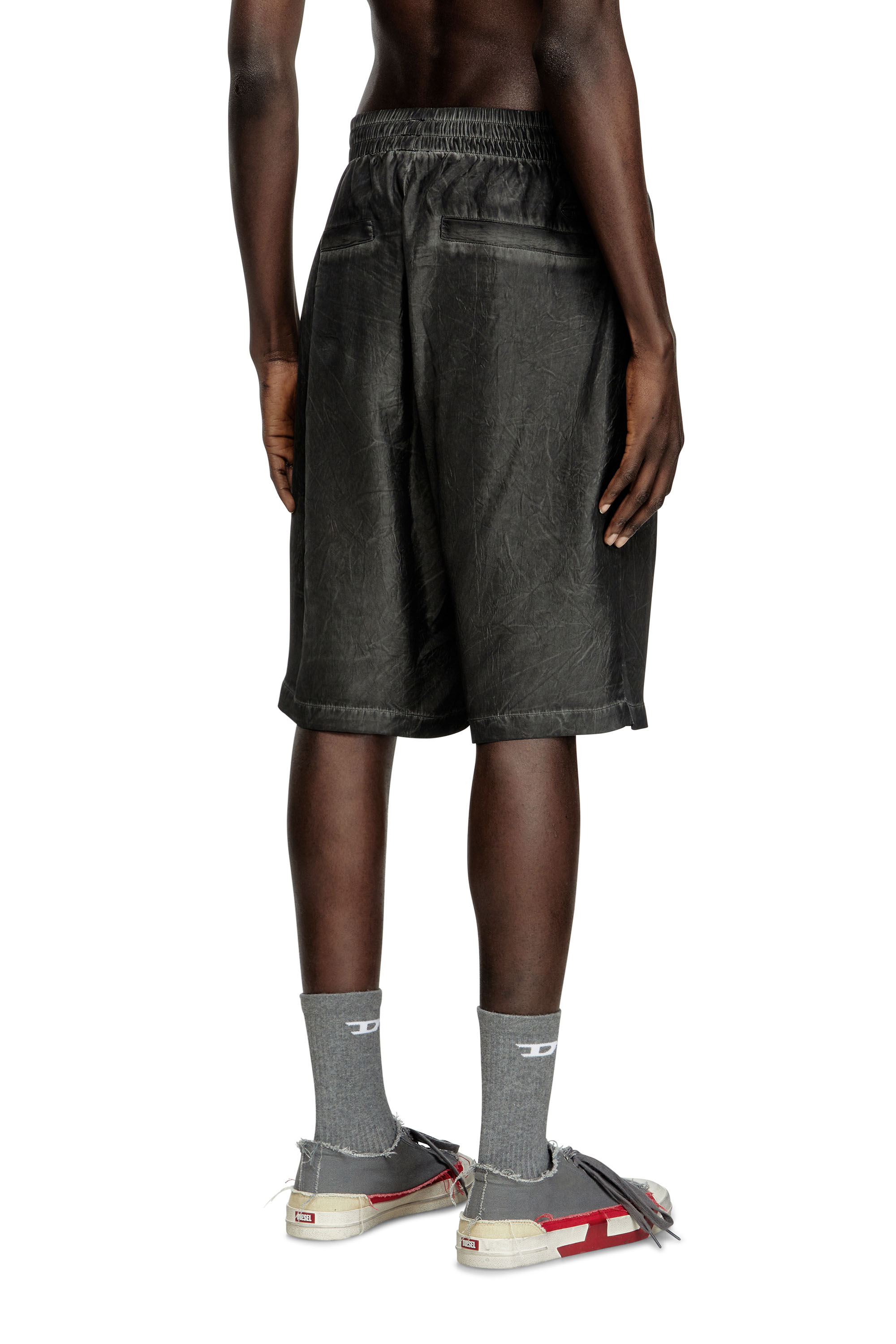 Diesel - P-LEON-SHORT, Unisex's Lightweight shorts with crinkled fade in Black - 4