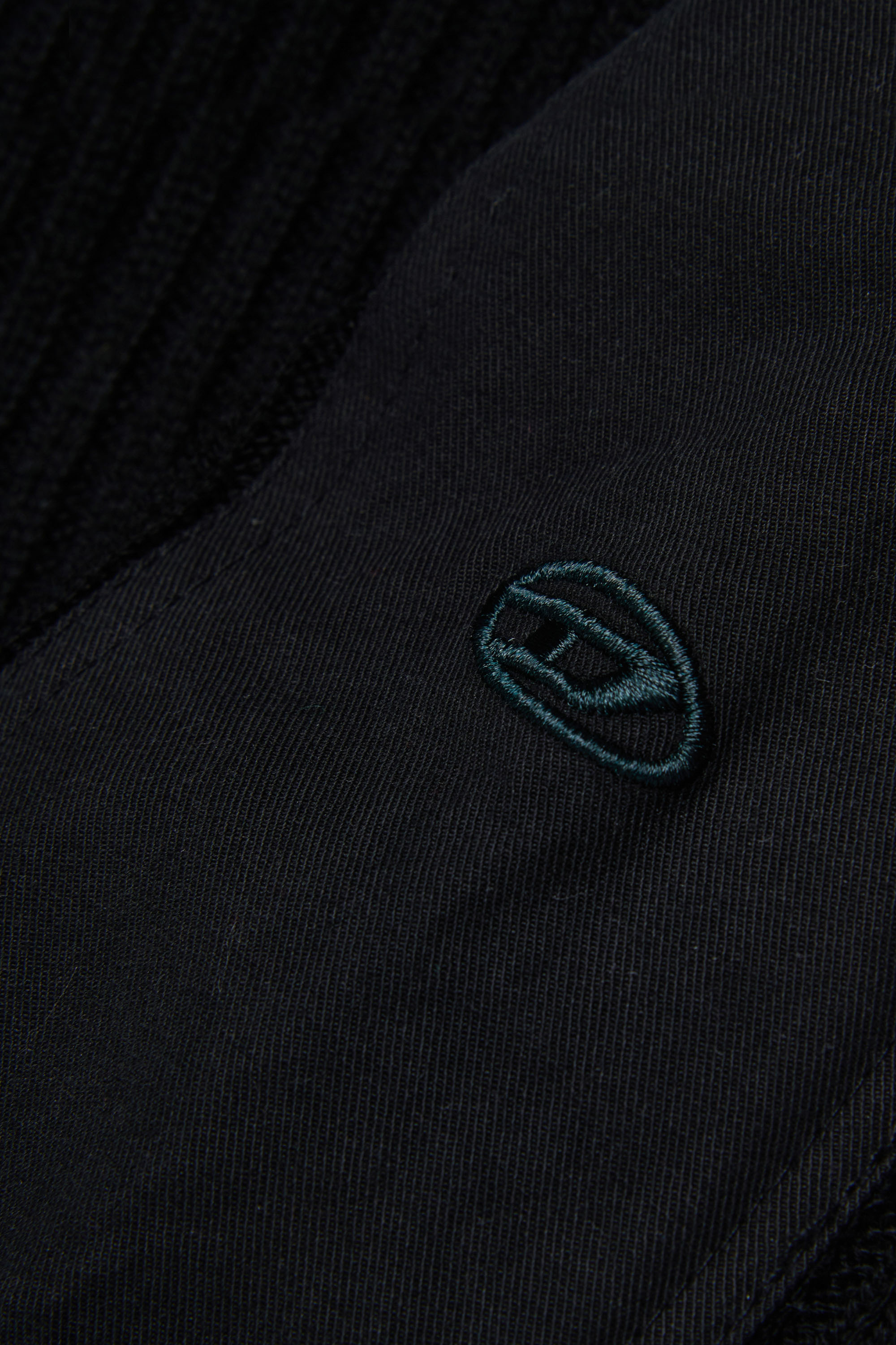 Diesel - KAMAR, Man's Frayed jumper in wool blend in Black - 4
