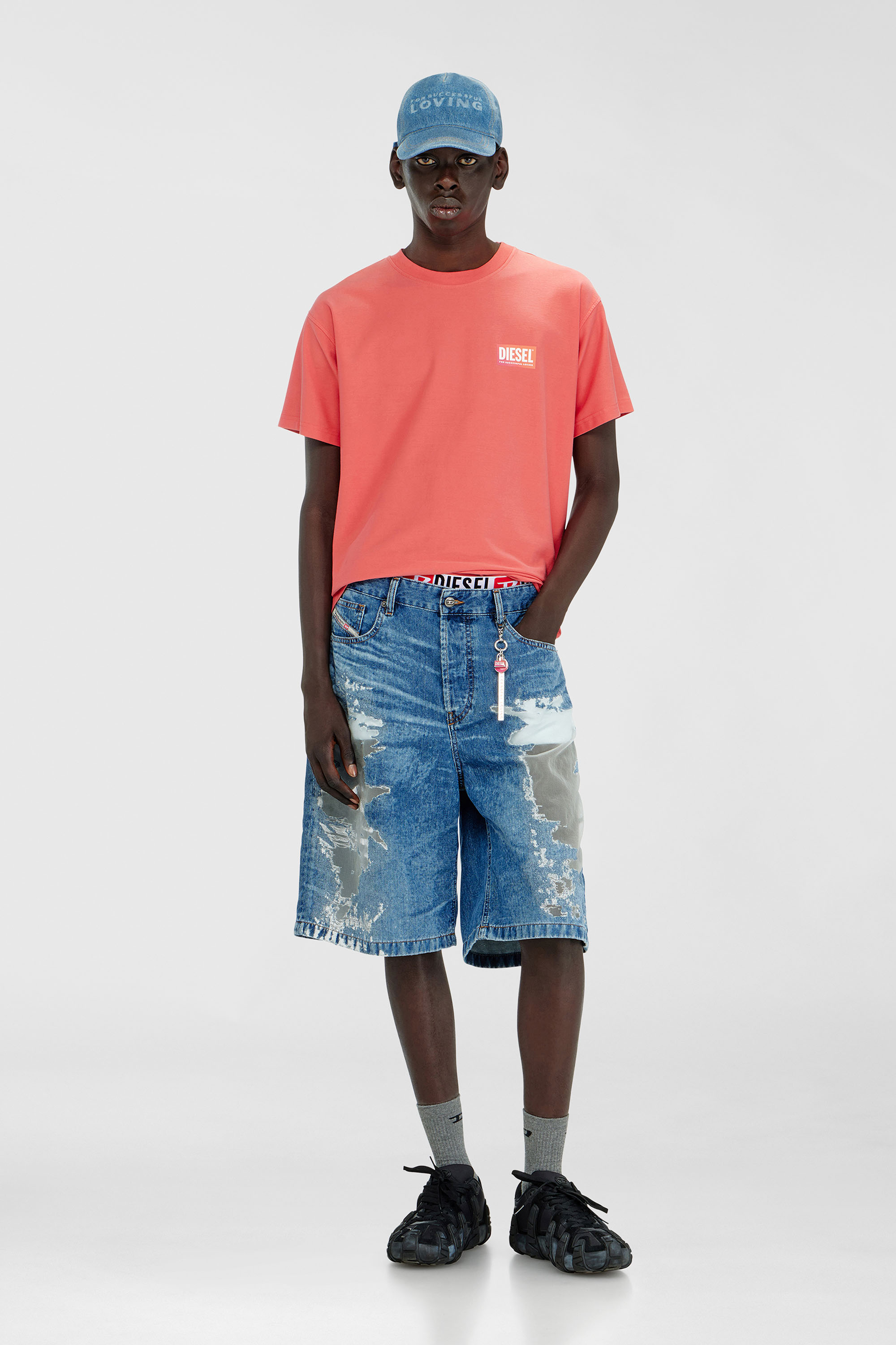 Diesel - PR-DE-SIRE-SHORT, Unisex's Shorts in devor&eacute; denim in Medium blue - 2