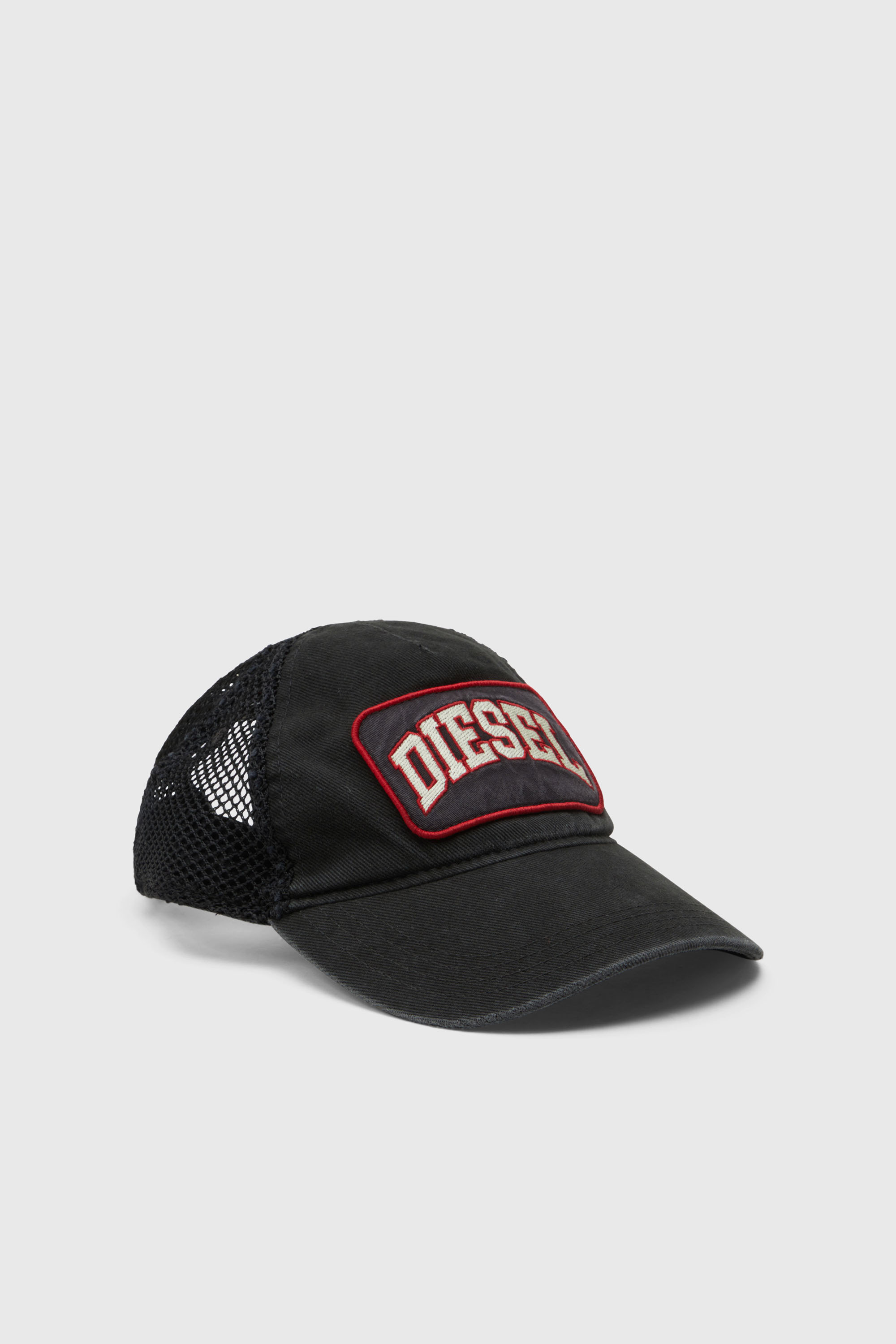 Baseball cap with fishnet mesh