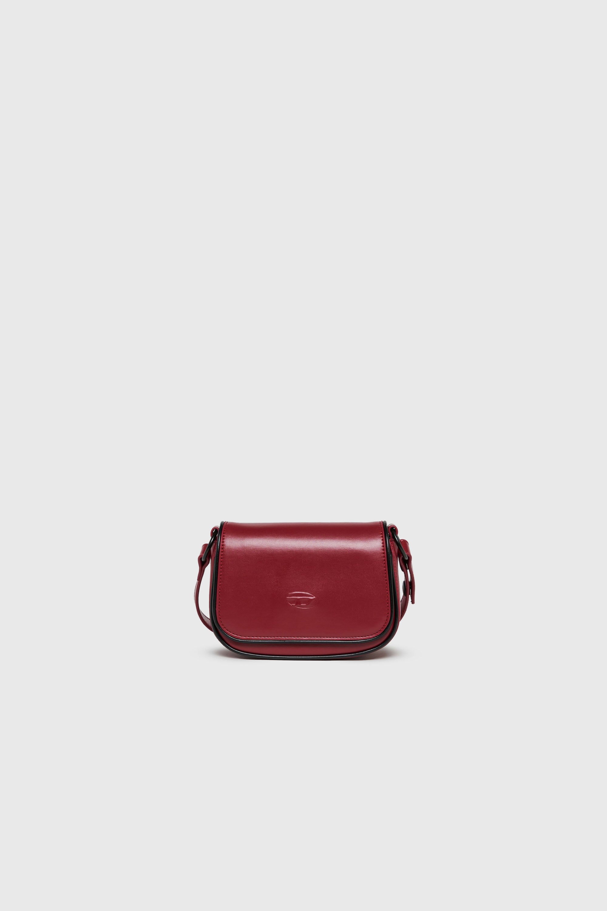Diesel - WIRT, Woman's WIRT - Crossbody bag with embossed Oval D logo in Red - 1