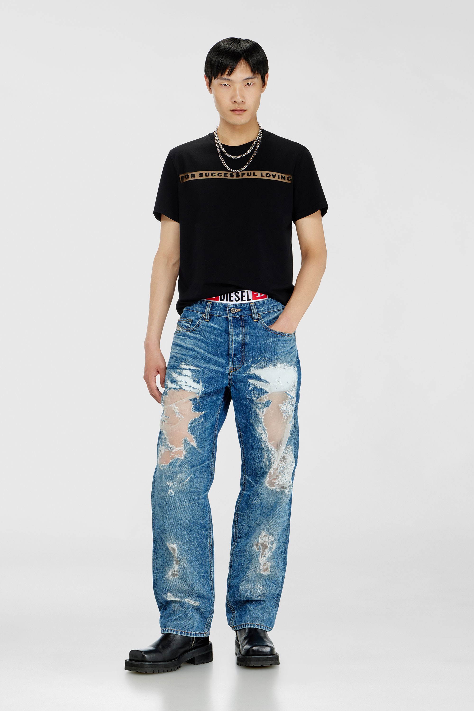 Diesel - PR-T-NOTS-CHI-R, Unisex's T-shirt with For Successful Loving logo in Black - 1