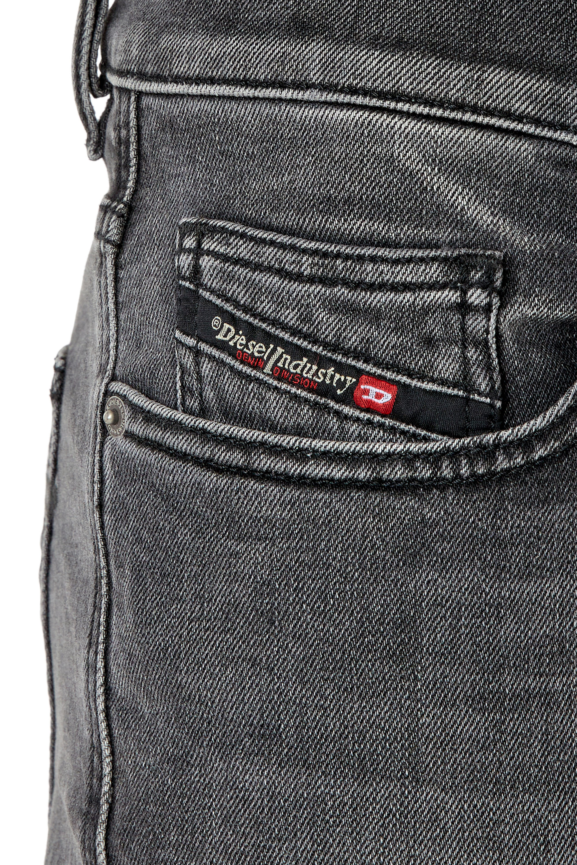 Diesel - 2020 D-Viker 09E94 Straight Jeans, Black/Dark grey - Image 3