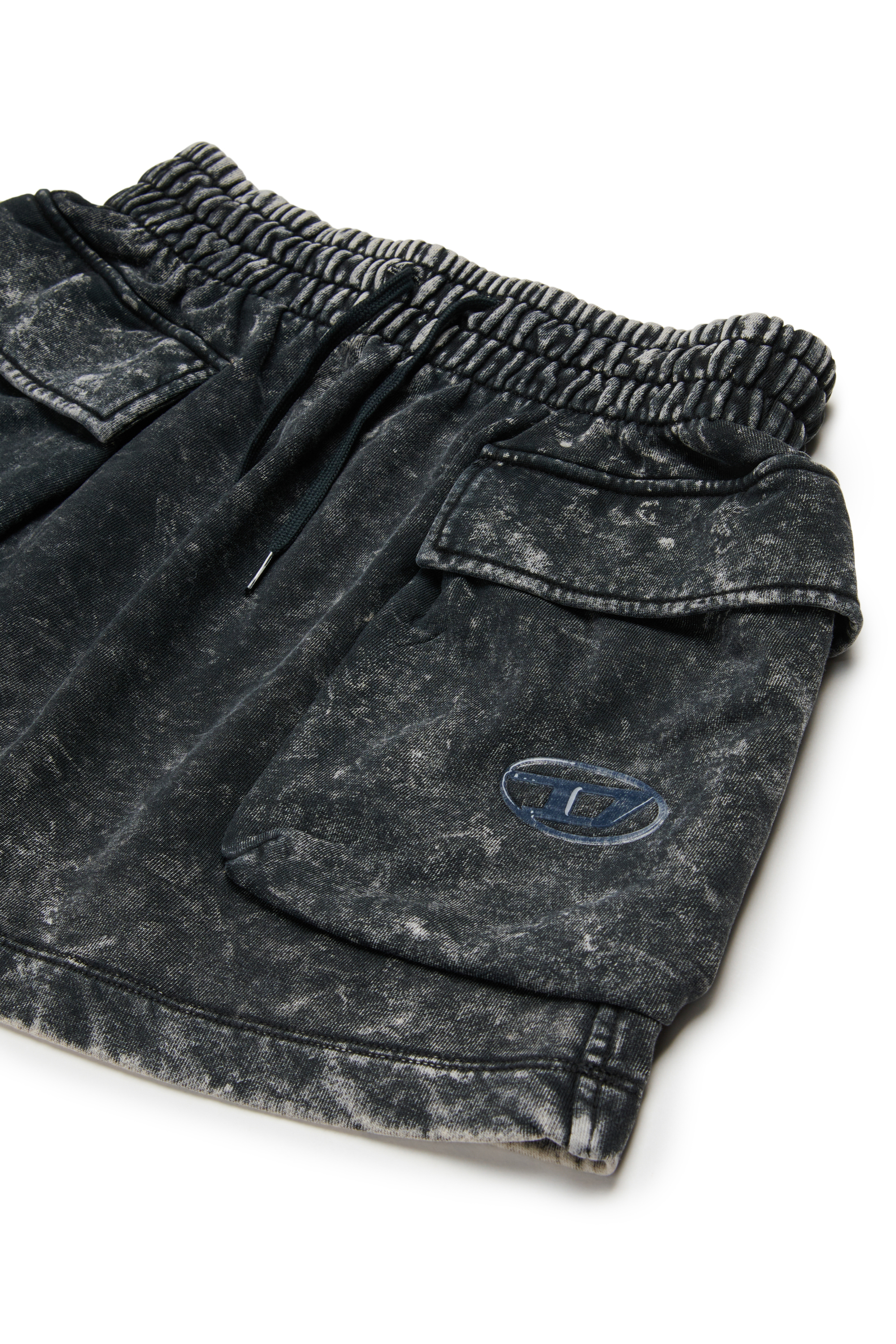GIONA, Black