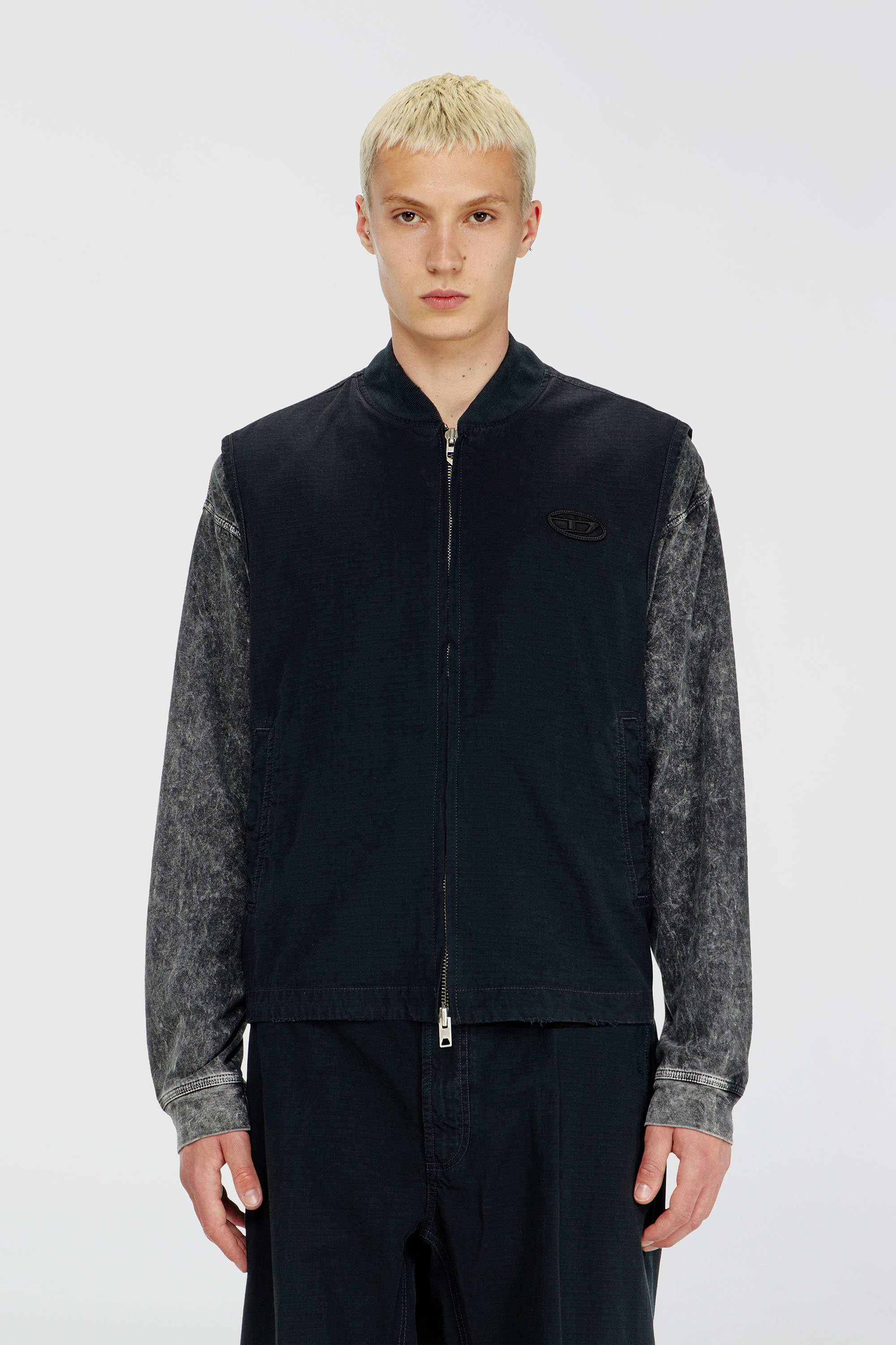 Diesel - J-TYPE-CO-SL, Man's Cotton ripstop vest with Oval D patch in Black - 1