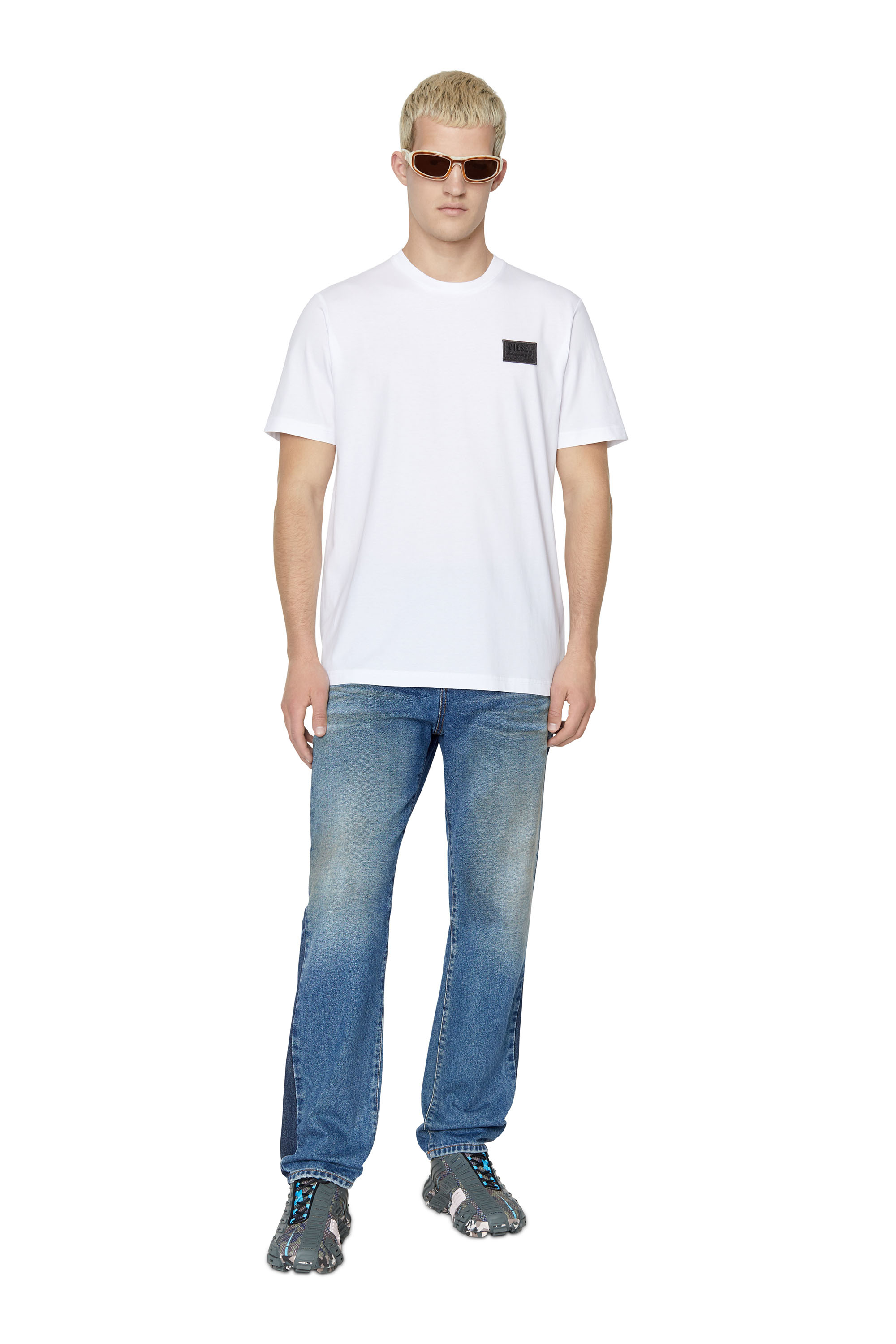 Diesel - 2020 D-Viker 09E22 Straight Jeans, Medium blue - Image 2